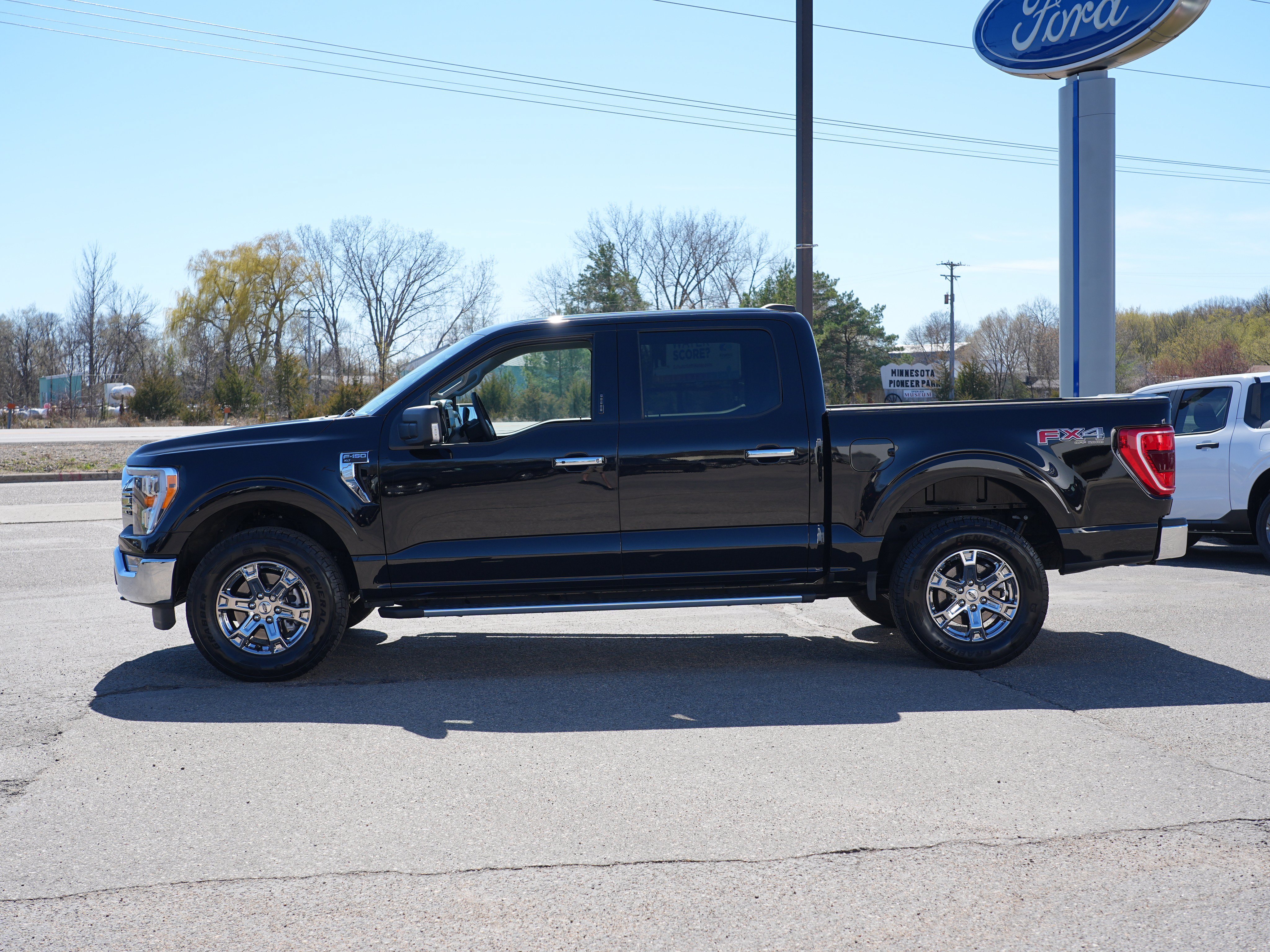 2023 Ford F-150 XLT - Photo 7