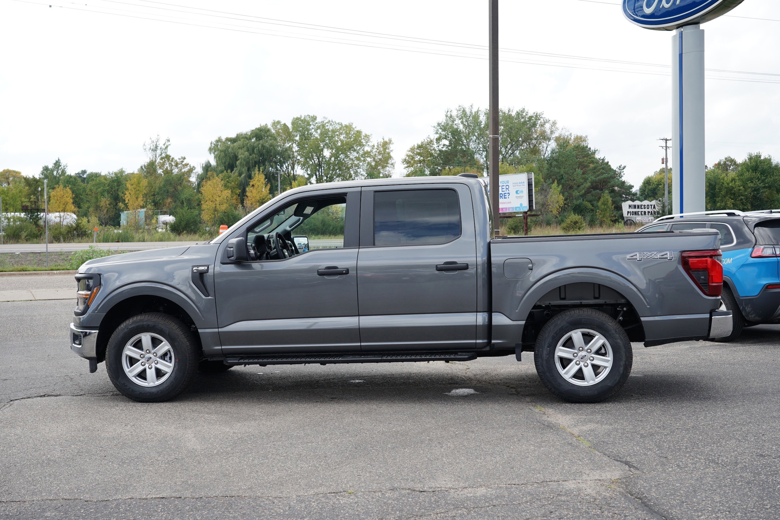 2025 Ford F-150 XL - Photo 7