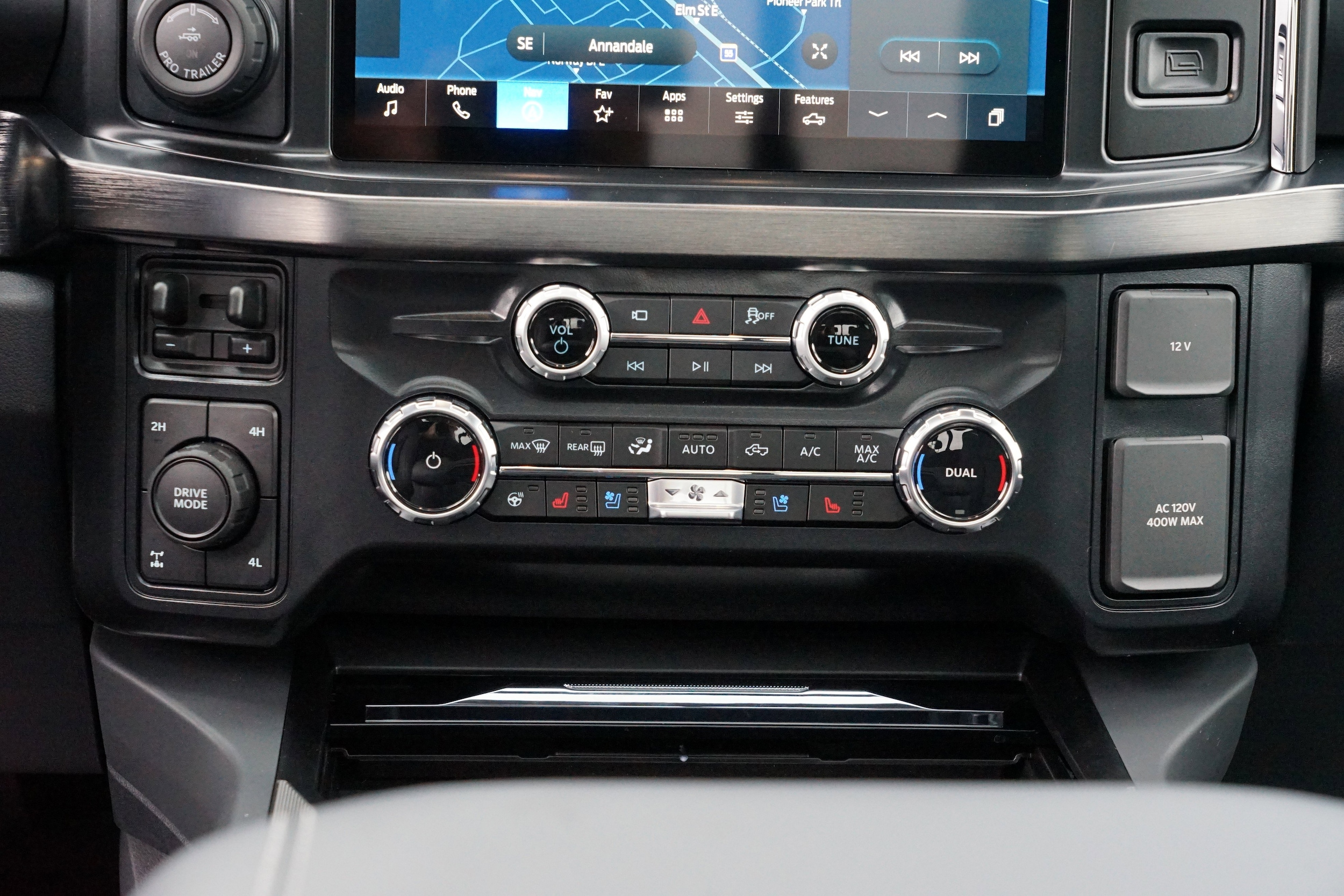 2026 Ford F-350 Super Duty Lariat - Photo 23
