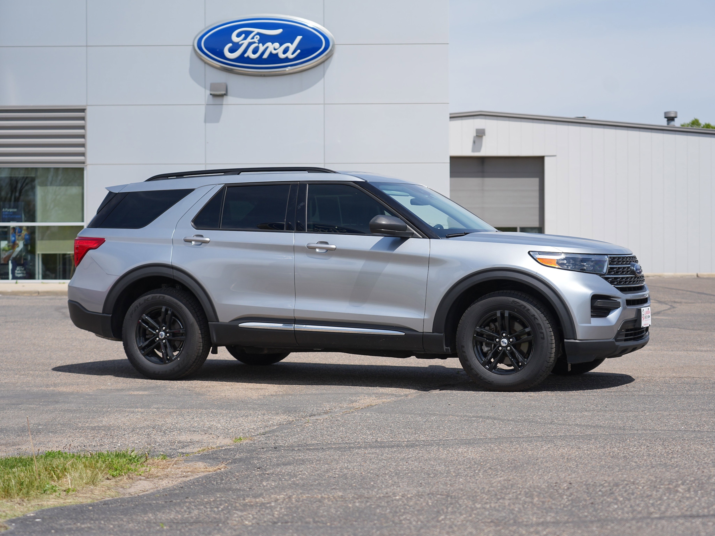 Used 2023 Ford Explorer XLT with VIN 1FMSK8DH2PGB53803 for sale in Annandale, Minnesota