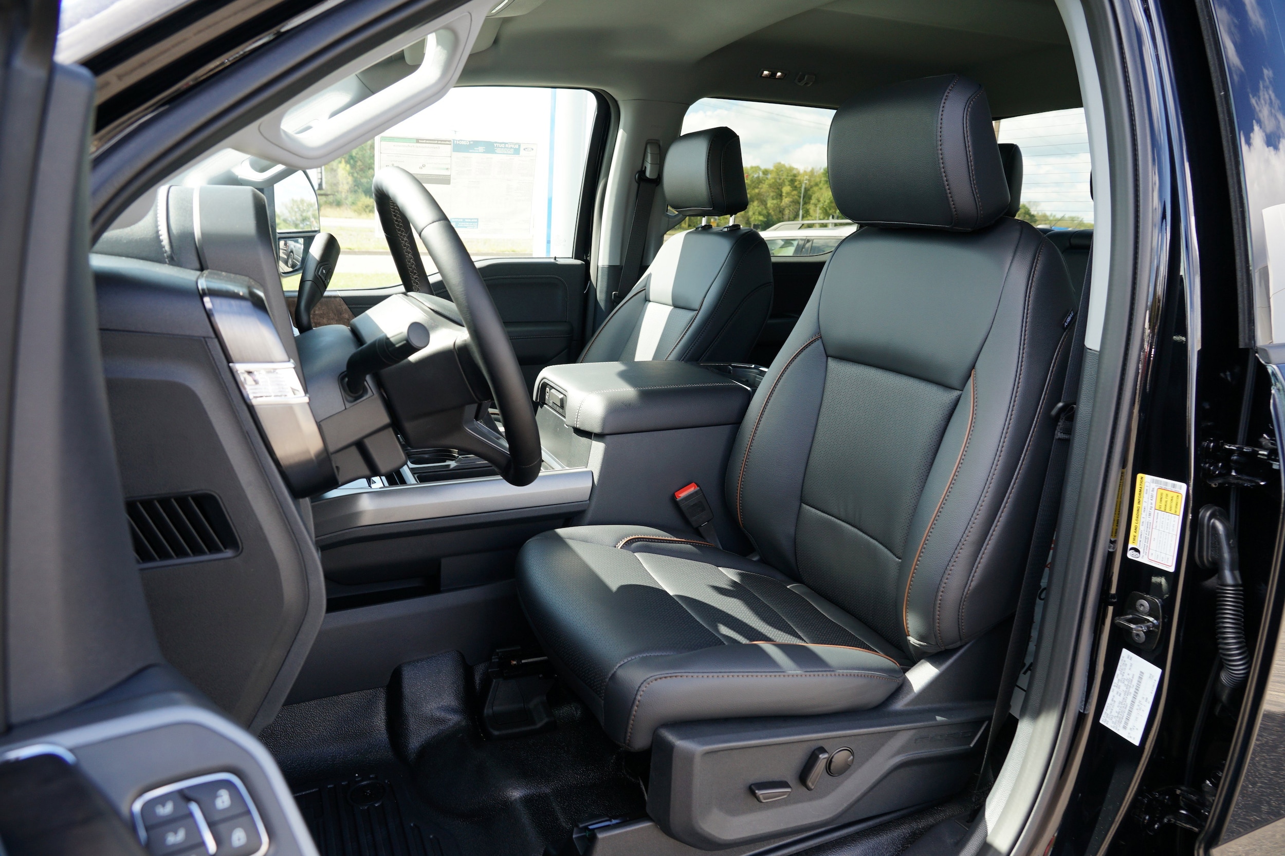 2026 Ford F-350 Super Duty Lariat - Photo 14