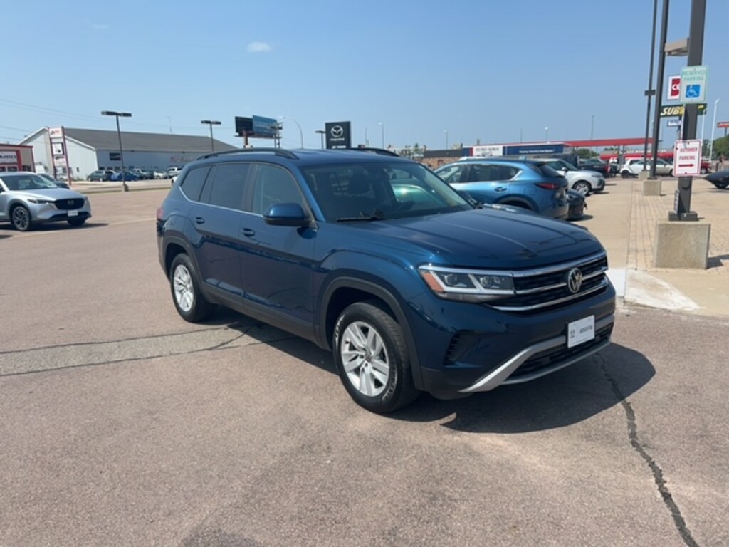 Used 2021 Volkswagen Atlas For Sale at Lunde Mazda of Fargo VIN