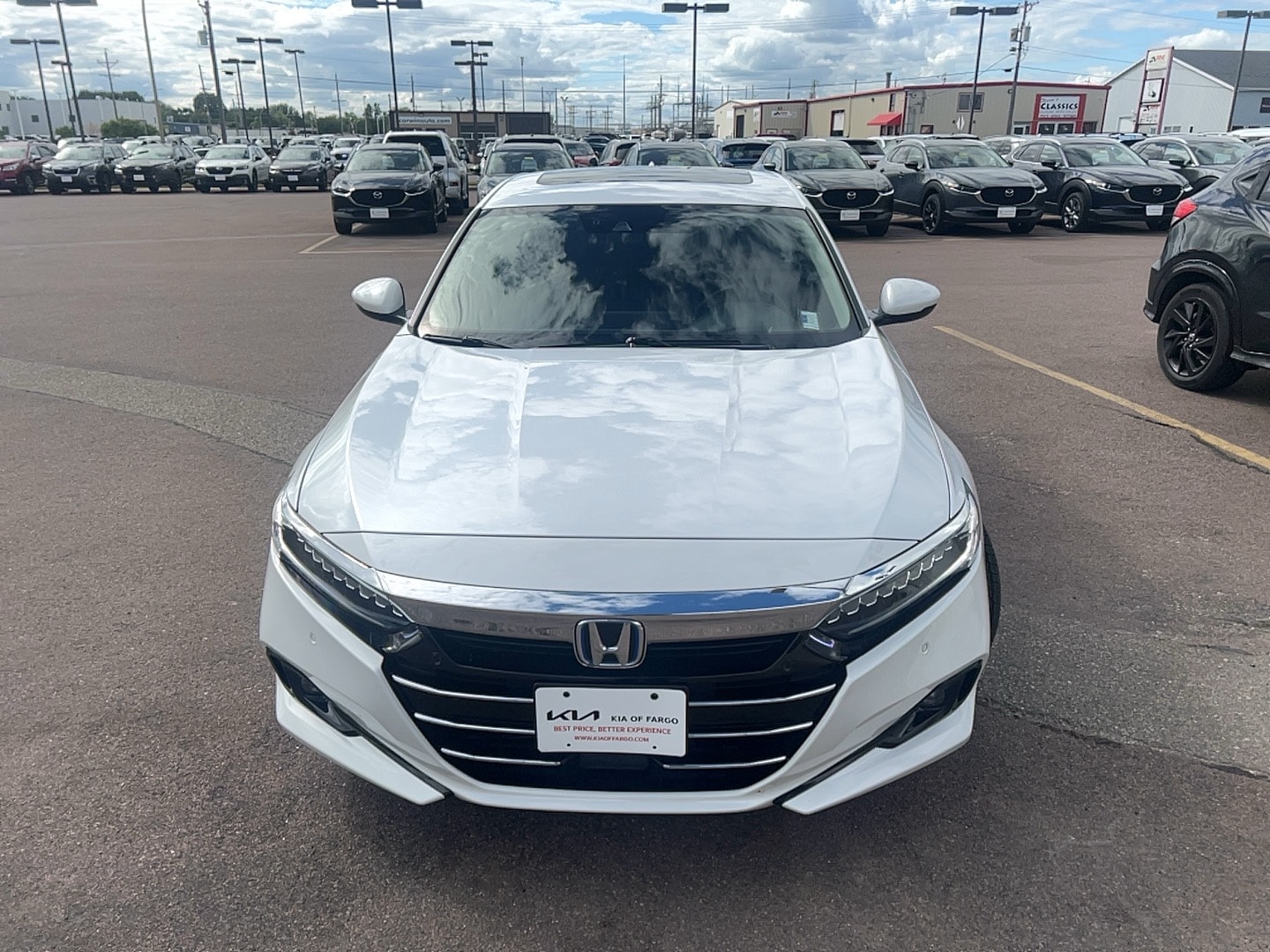 Used 2022 Honda Accord Hybrid Touring with VIN 1HGCV3F97NA031559 for sale in Fargo, ND