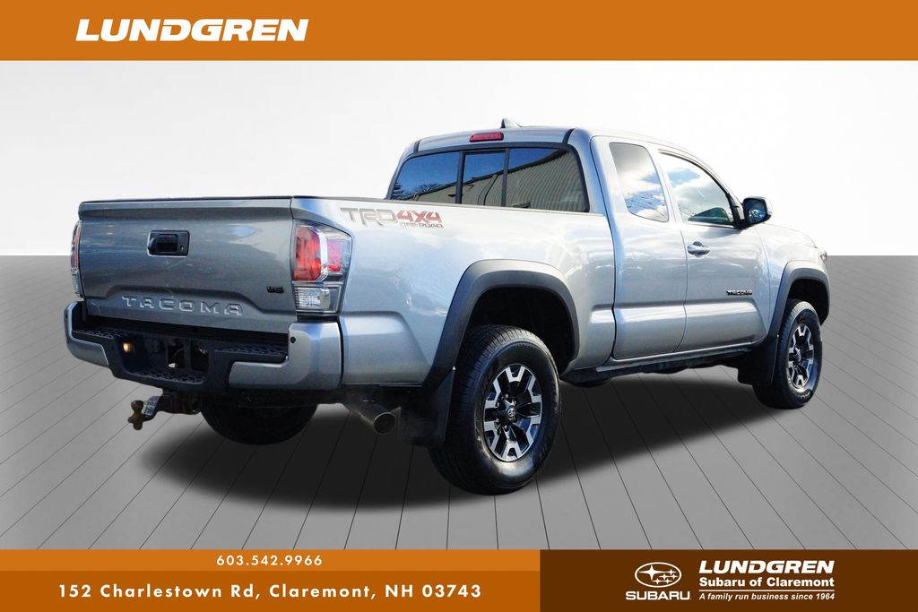 2020 Toyota Tacoma TRD Off-Road photo 3