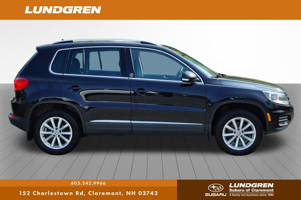 2017 Volkswagen Tiguan Wolfsburg Edition photo 2
