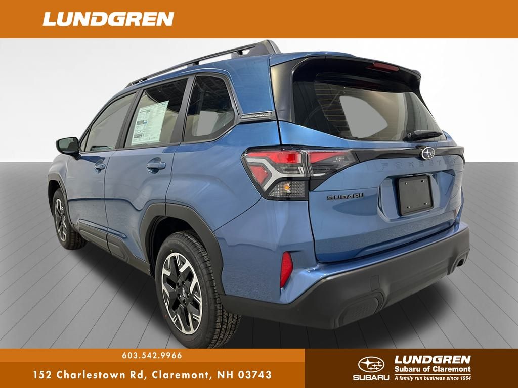 2025 Subaru Forester Base photo 3
