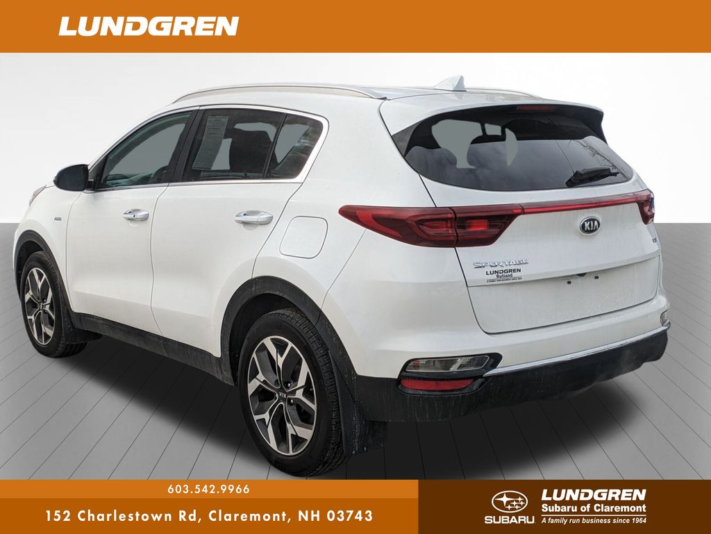 2021 Kia Sportage EX photo 3