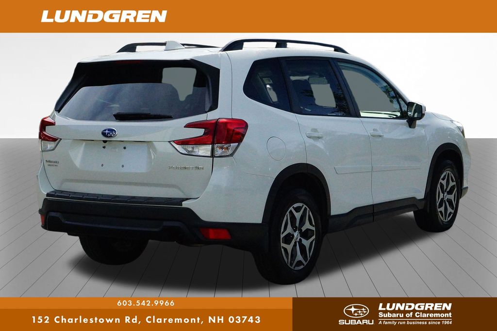 2019 Subaru Forester Premium photo 2