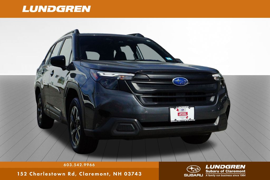 2025 Subaru Forester Base's photo