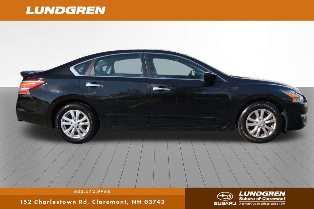 Used 2015 Nissan Altima S with VIN 1N4AL3AP8FC114351 for sale in Claremont, NH