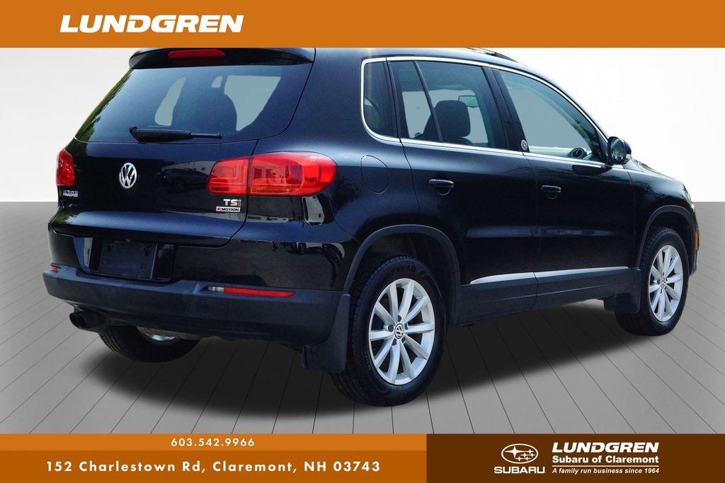 2017 Volkswagen Tiguan Wolfsburg Edition photo 3