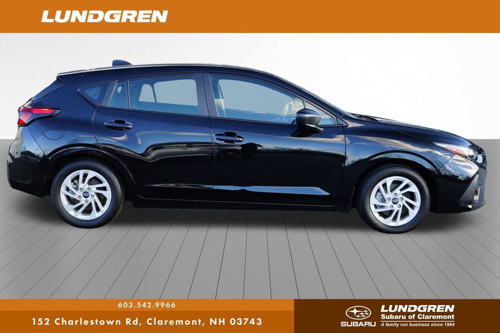 2025 Subaru Impreza Base photo 2