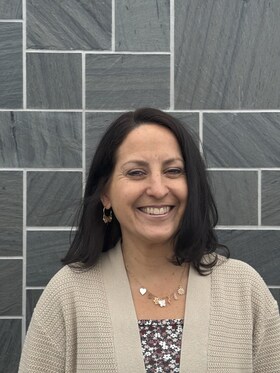 Staff member Tania Lewis from ID_8f9e8cde9679