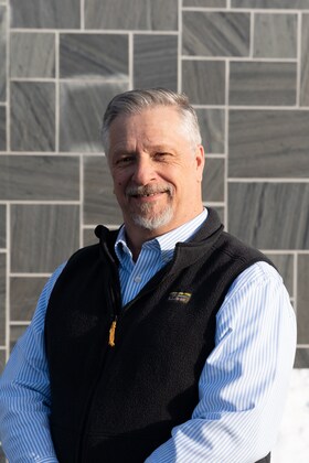 Staff member Bob Lewis from ID_47567f