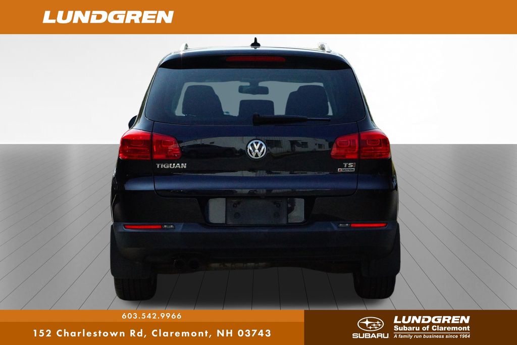 2017 Volkswagen Tiguan Wolfsburg Edition photo 4