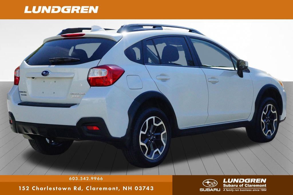 2017 Subaru Crosstrek 2.0i Premium photo 2