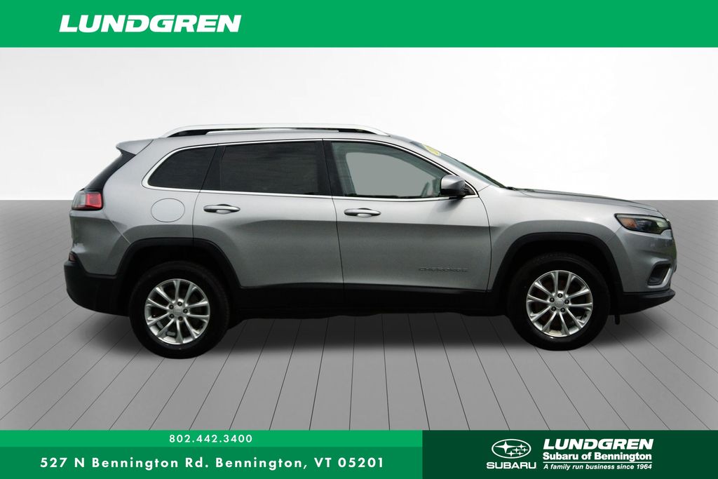 Used 2019 Jeep Cherokee Latitude with VIN 1C4PJMCB6KD269115 for sale in Bennington, VT