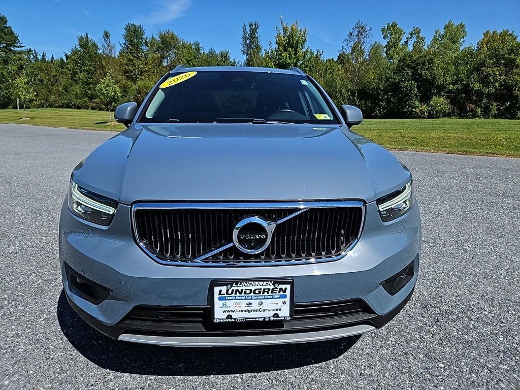 Used 2020 Volvo XC40 Momentum with VIN YV4162UK5L2177207 for sale in Bennington, VT