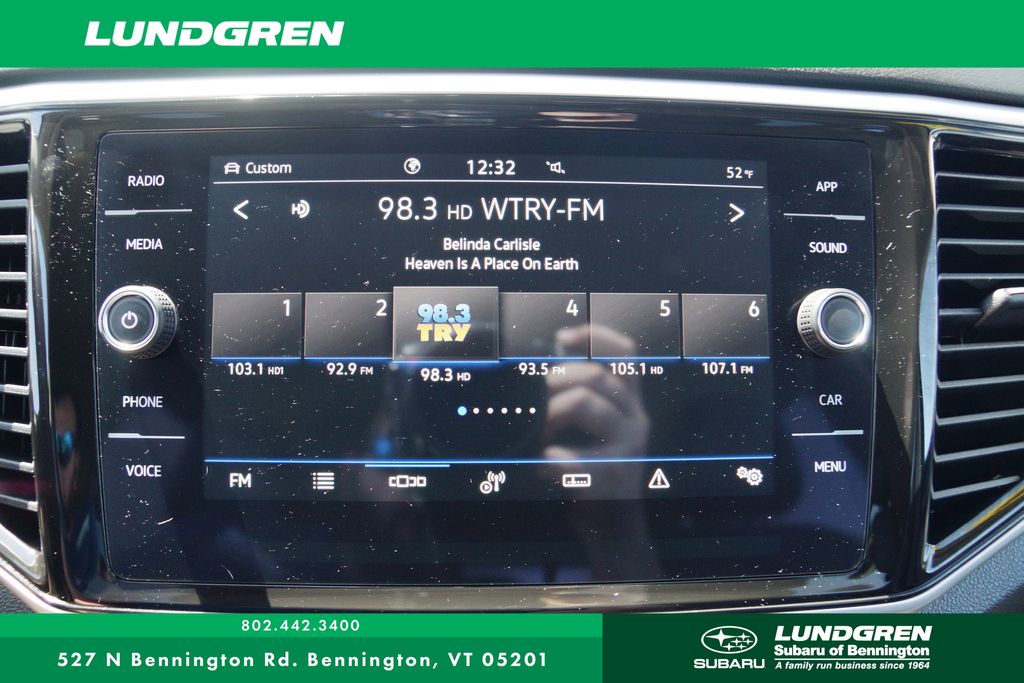 Used 2022 Volkswagen Atlas SE w/Tech with VIN 1V2HR2CA5NC542658 for sale in Bennington, VT