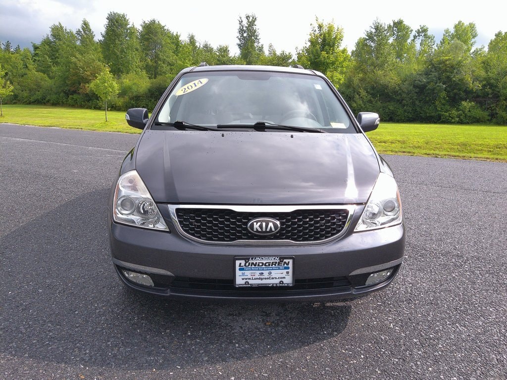 Used 2014 Kia Sedona LX with VIN KNDMG4C75E6541367 for sale in Bennington, VT