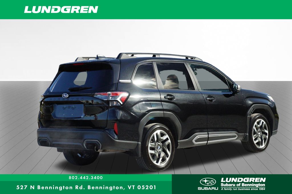 2025 Subaru Forester Limited photo 3