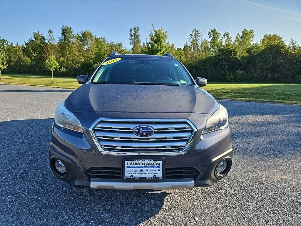 Used 2017 Subaru Outback Limited with VIN 4S4BSANC1H3246587 for sale in Bennington, VT