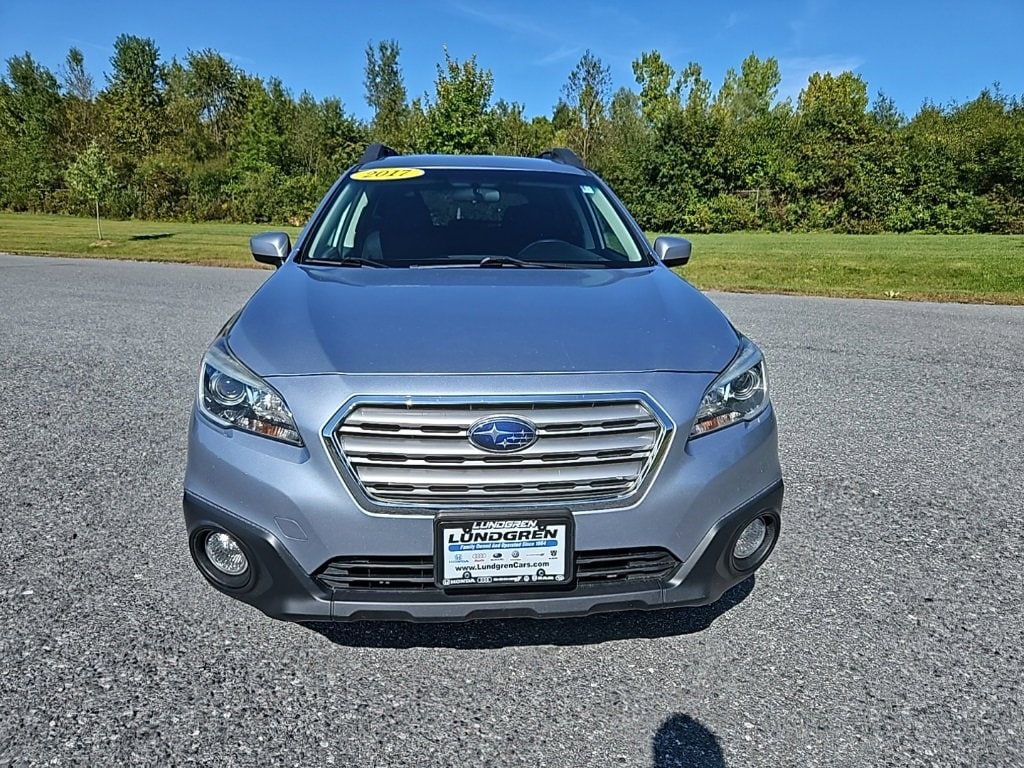 Used 2017 Subaru Outback Premium with VIN 4S4BSACC1H3386433 for sale in Bennington, VT