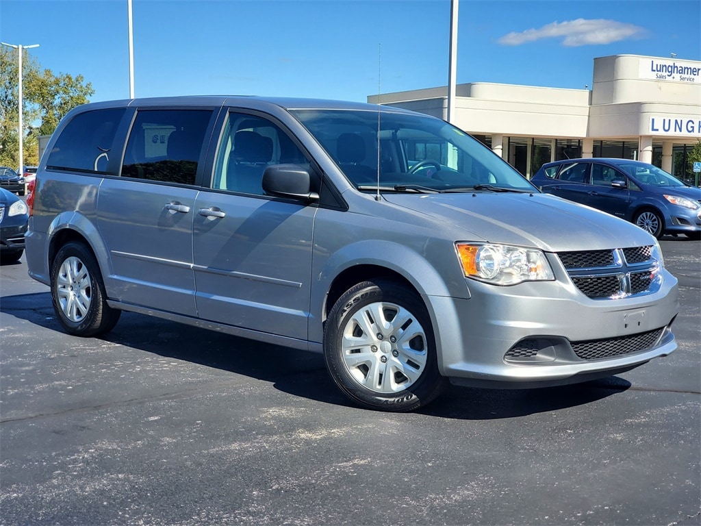 Used 2016 Dodge Grand Caravan SE with VIN 2C4RDGBG6GR369847 for sale in Owosso, MI