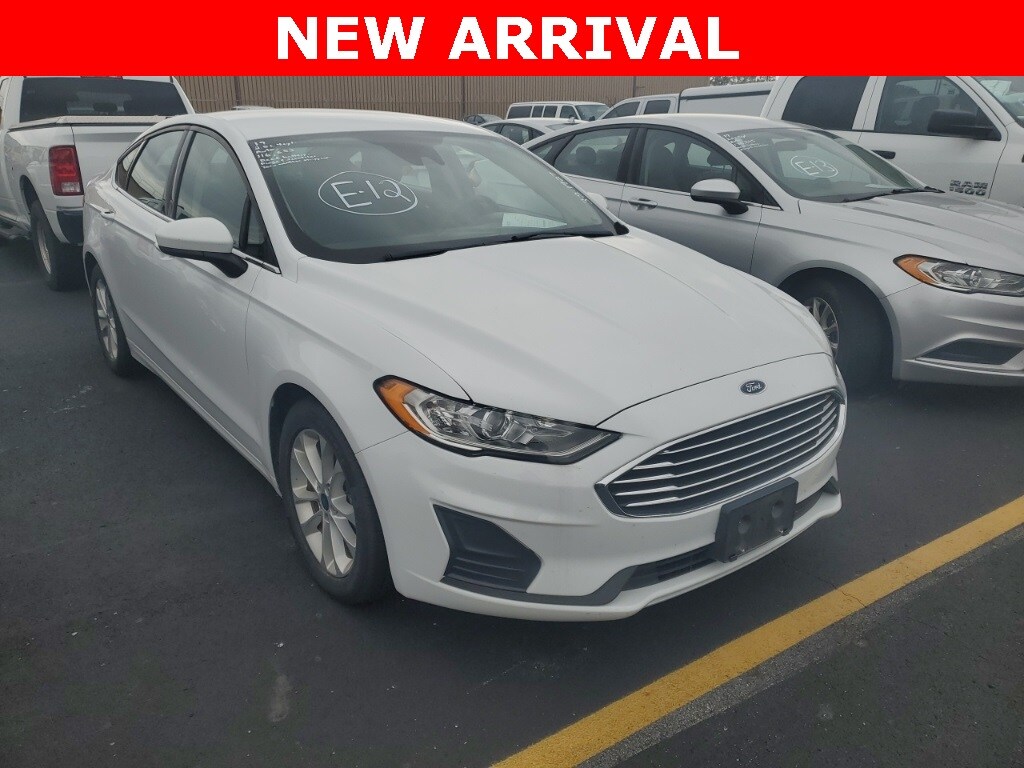 Used 2019 Ford Fusion SE Sedan