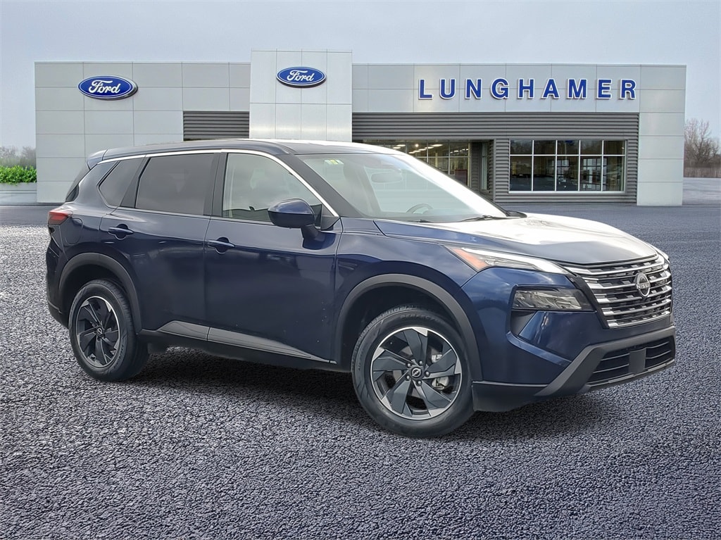 2025 Nissan Rogue SV's photo