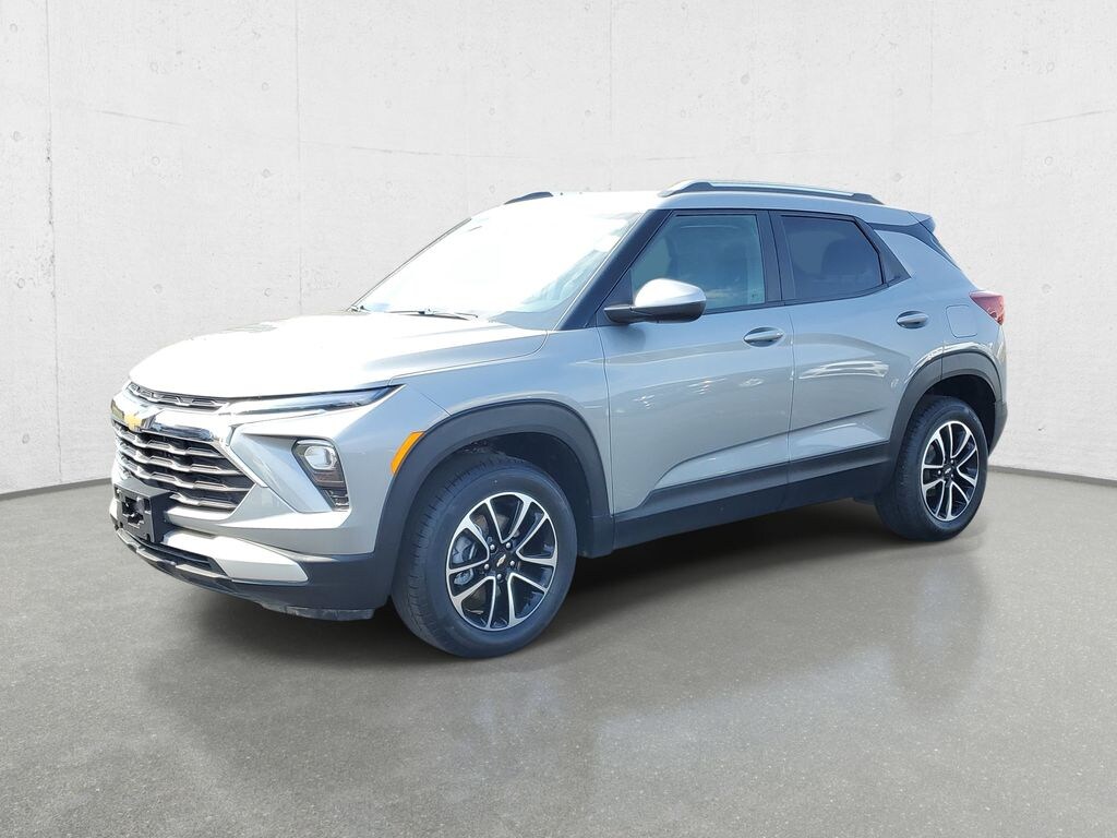 Used 2025 Chevrolet Trailblazer LT SUV