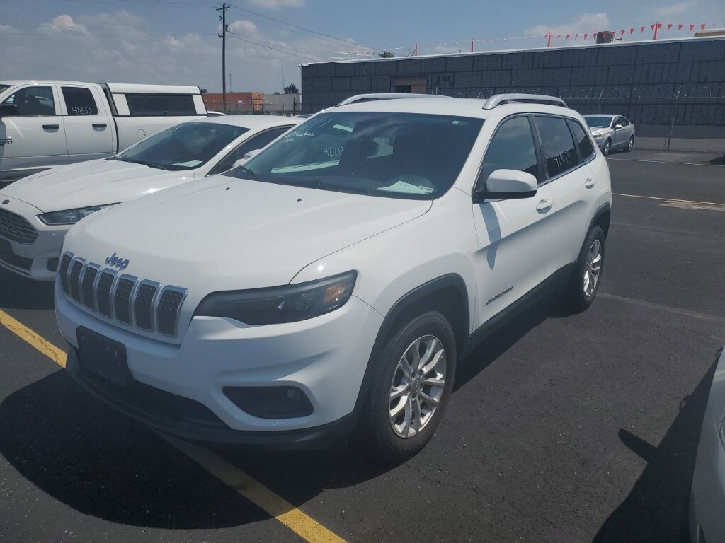 Used 2019 Jeep Cherokee Latitude SUV
