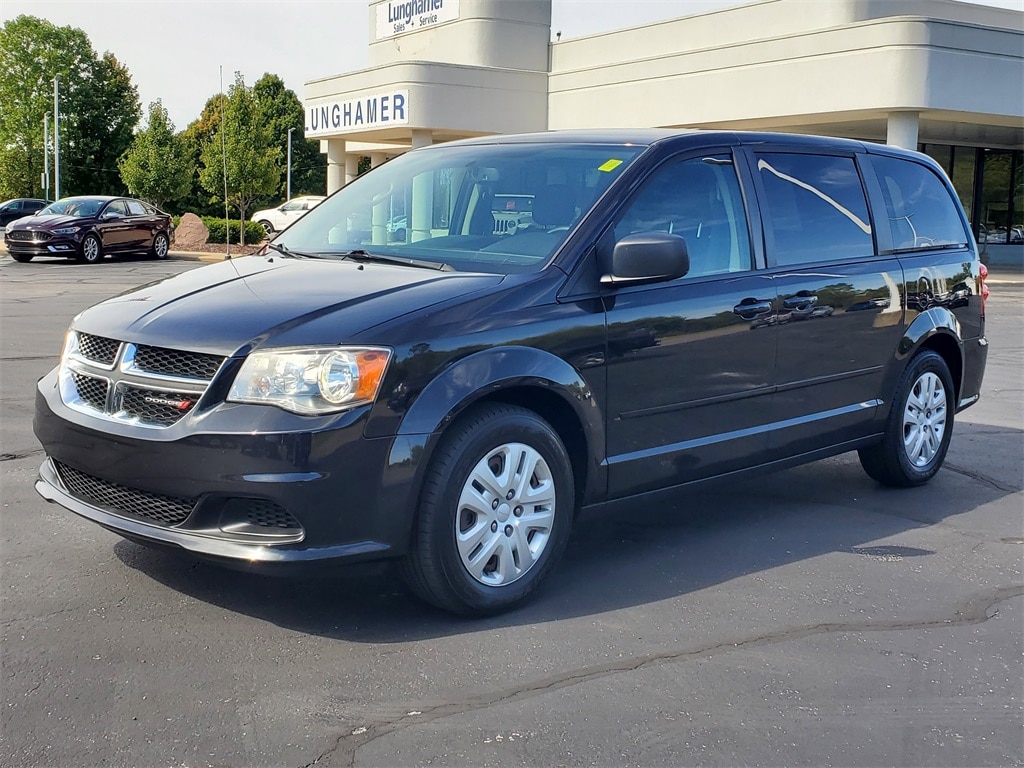 Used 2017 Dodge Grand Caravan SE Minivan/Van