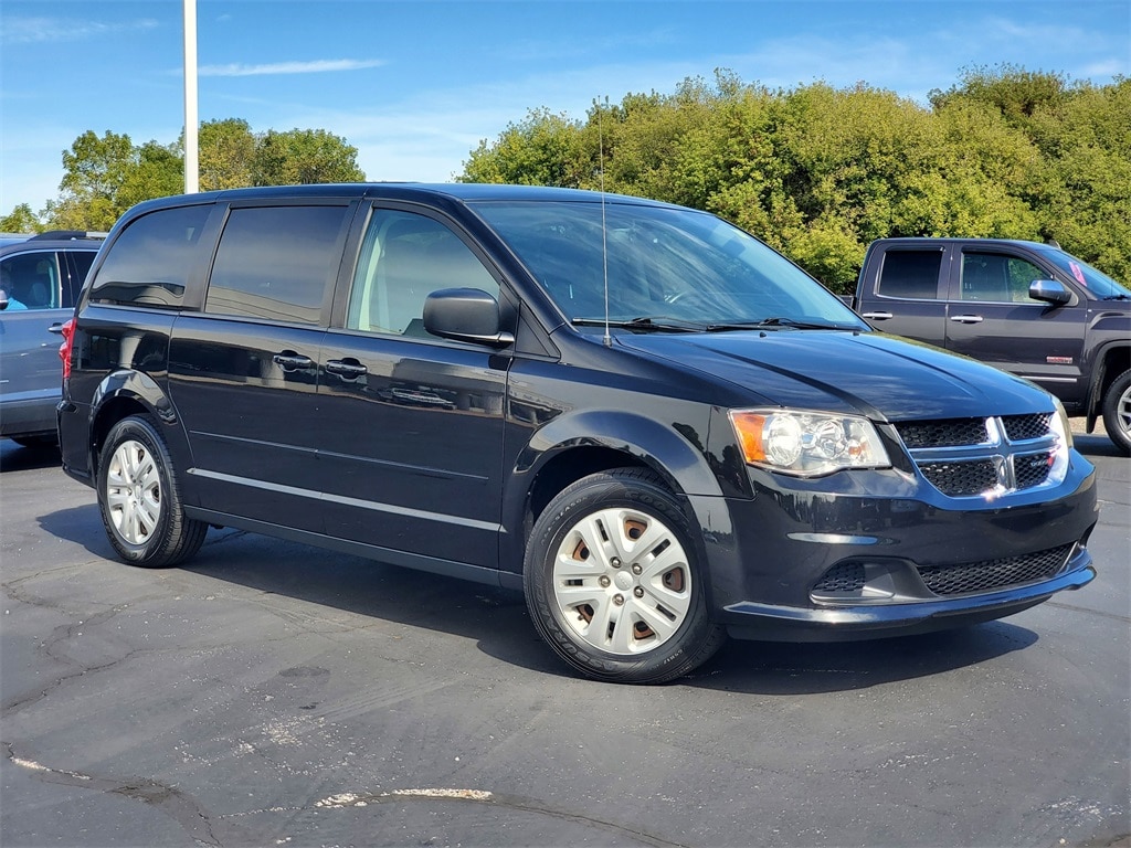 Used 2017 Dodge Grand Caravan SE Minivan/Van