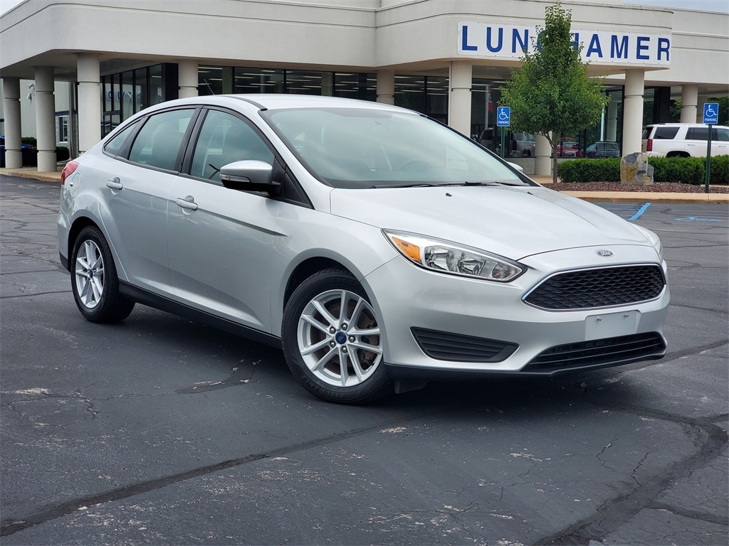Used 2017 Ford Focus SE with VIN 1FADP3F27HL309102 for sale in Owosso, MI