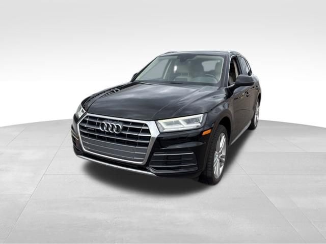 2019 Audi Q5 2.0T quattro S tronic Premium Plus's photo