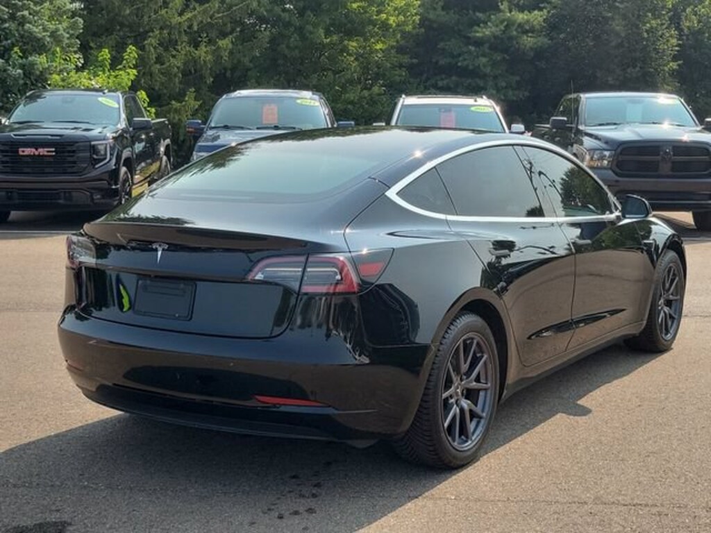 Used 2019 Tesla Model 3 Mid Range Sedan