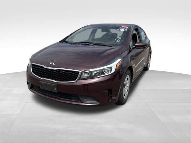 2017 Kia Forte LX AT's photo