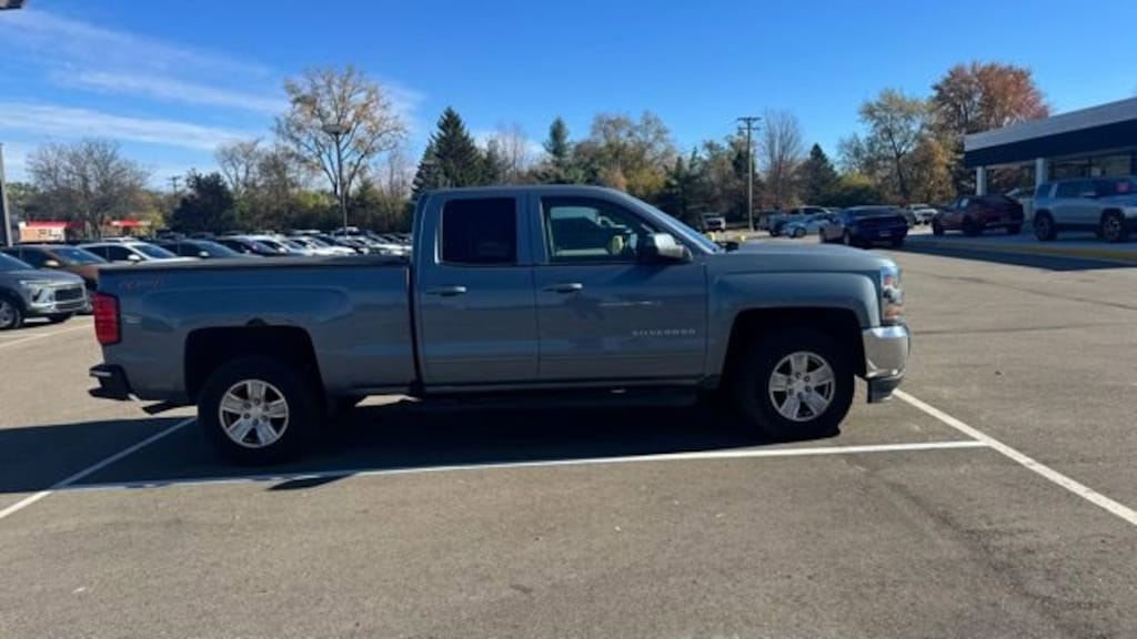 Used 2016 Chevrolet Silverado 1500 LT Truck