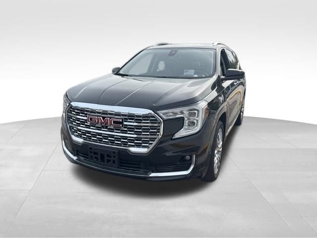 2022 GMC Terrain Denali AWD's photo