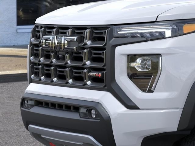 2026 GMC Canyon AT4 - Photo 13