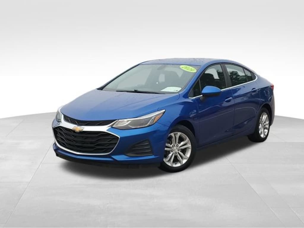 Used 2019 Chevrolet Cruze LT Car