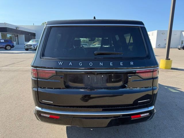 2023 Jeep Wagoneer L Series II photo 4