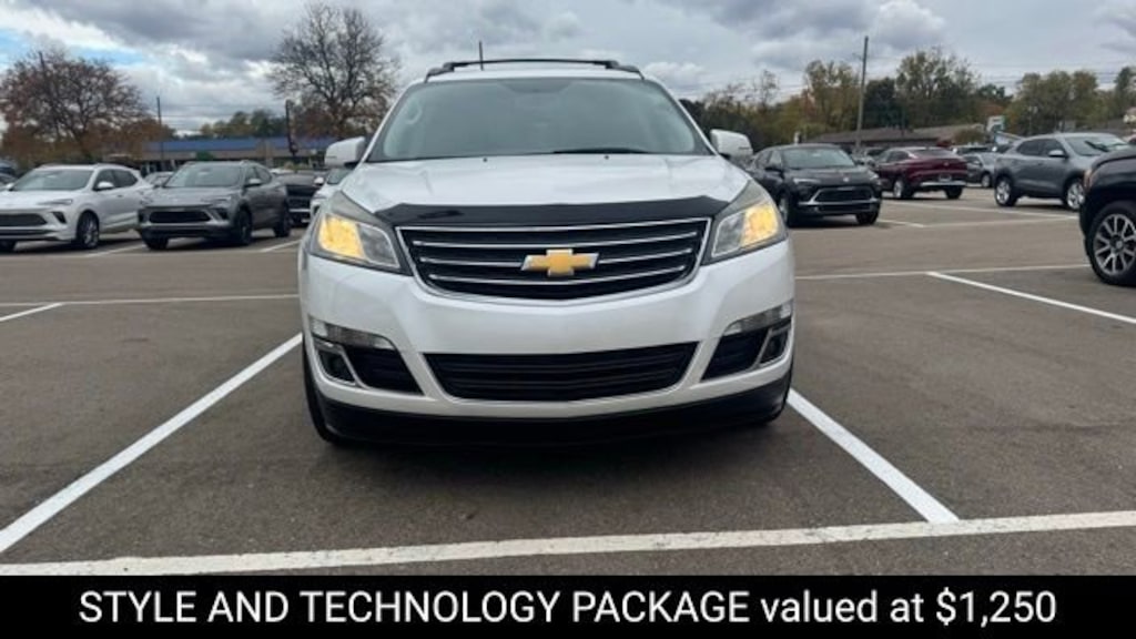 Used 2017 Chevrolet Traverse LT SUV
