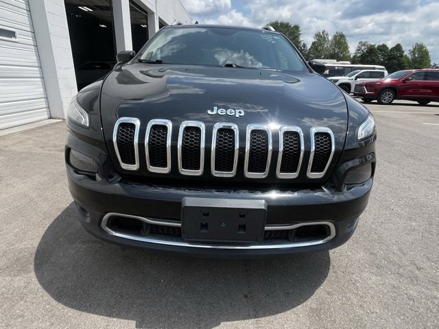 Used 2018 Jeep Cherokee Limited with VIN 1C4PJLDB0JD572771 for sale in Waterford, MI
