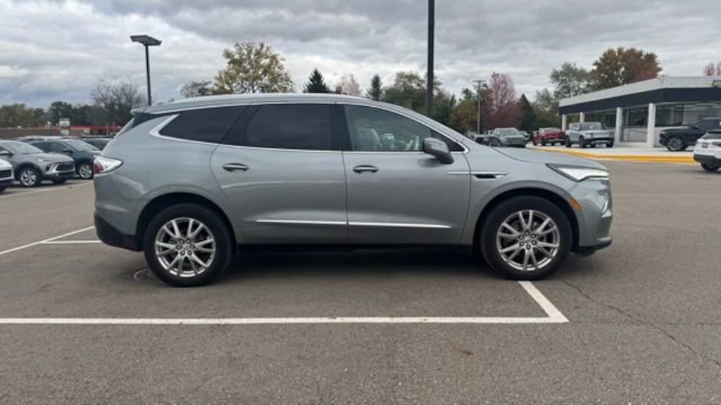 Used 2023 Buick Enclave Essence SUV