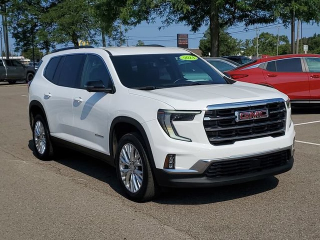 Used 2024 GMC Acadia Elevation SUV