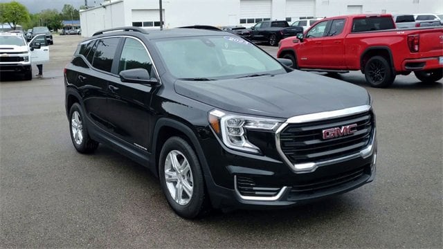 Used 2023 GMC Terrain SLE with VIN 3GKALMEG3PL166555 for sale in Waterford, MI