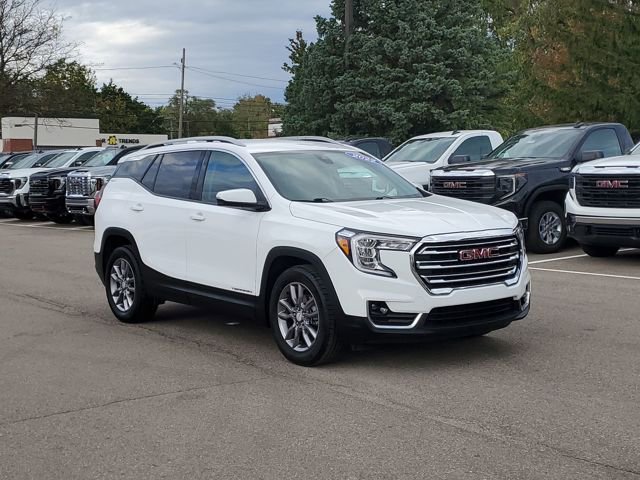 2022 Gmc Terrain SLT photo 2