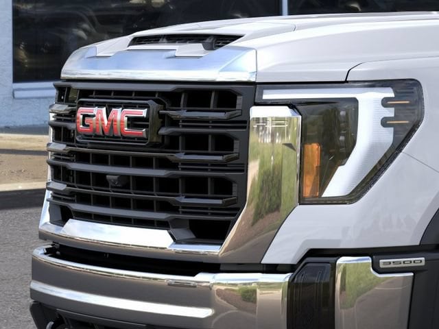 2026 GMC Sierra 3500HD Pro - Photo 13